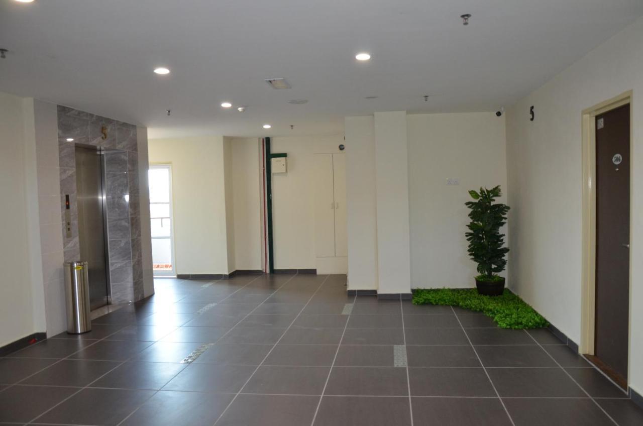 Riverview Hotel Bahau Exterior photo
