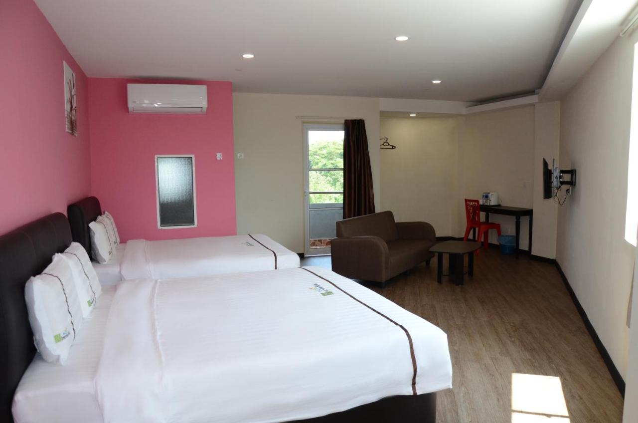 Riverview Hotel Bahau Exterior photo